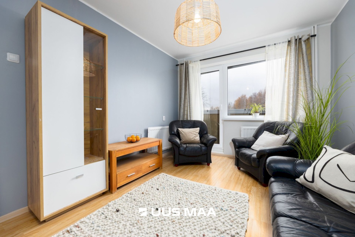 Tallinn, Haabersti linnaosa, Väike-Õismäe, Õismäe tee 142