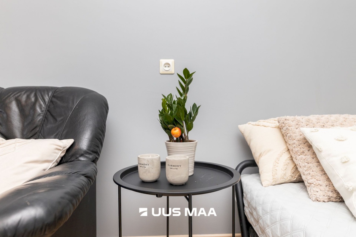 Tallinn, Haabersti linnaosa, Väike-Õismäe, Õismäe tee 142