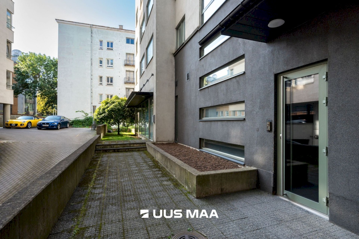 Tallinn, Kesklinna linnaosa, Kadriorg, F. R. Faehlmanni 6