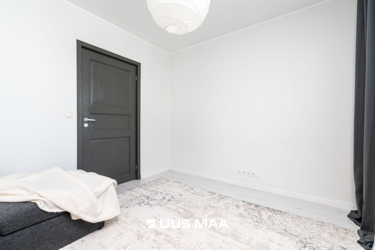 Tallinn, Kesklinna linnaosa, Pärnu mnt 106