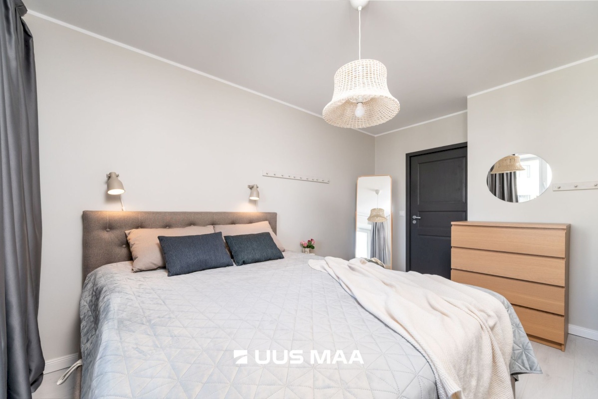 Tallinn, Kesklinna linnaosa, Pärnu mnt 106