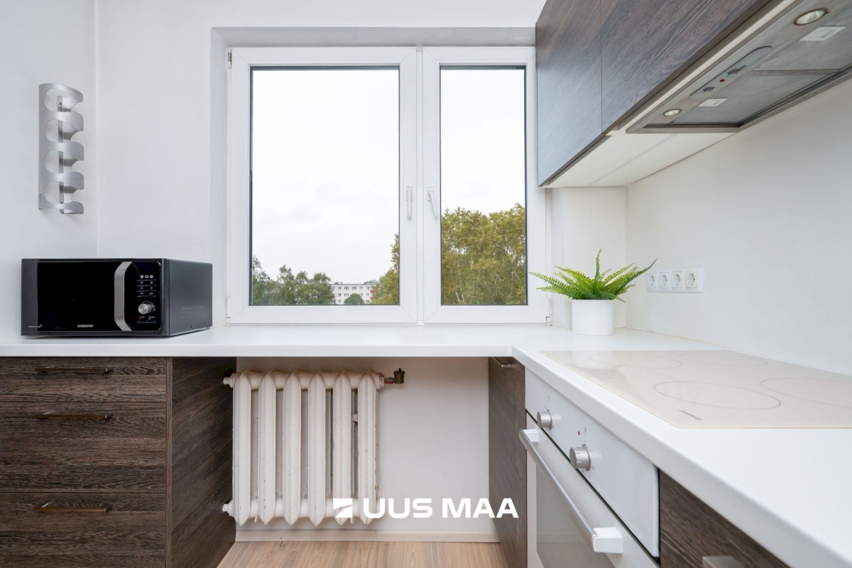 Tallinn, Mustamäe linnaosa, Mustamäe, Mustamäe tee 102