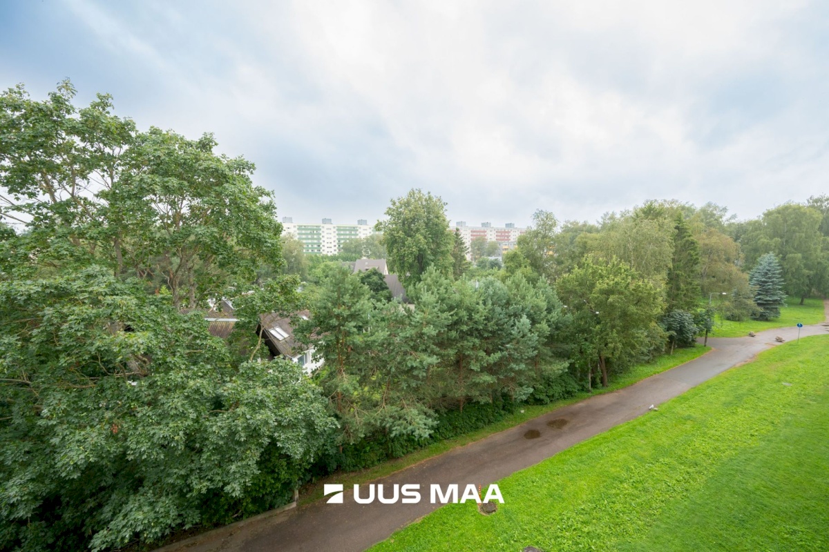 Tallinn, Mustamäe linnaosa, Mustamäe, Mustamäe tee 102