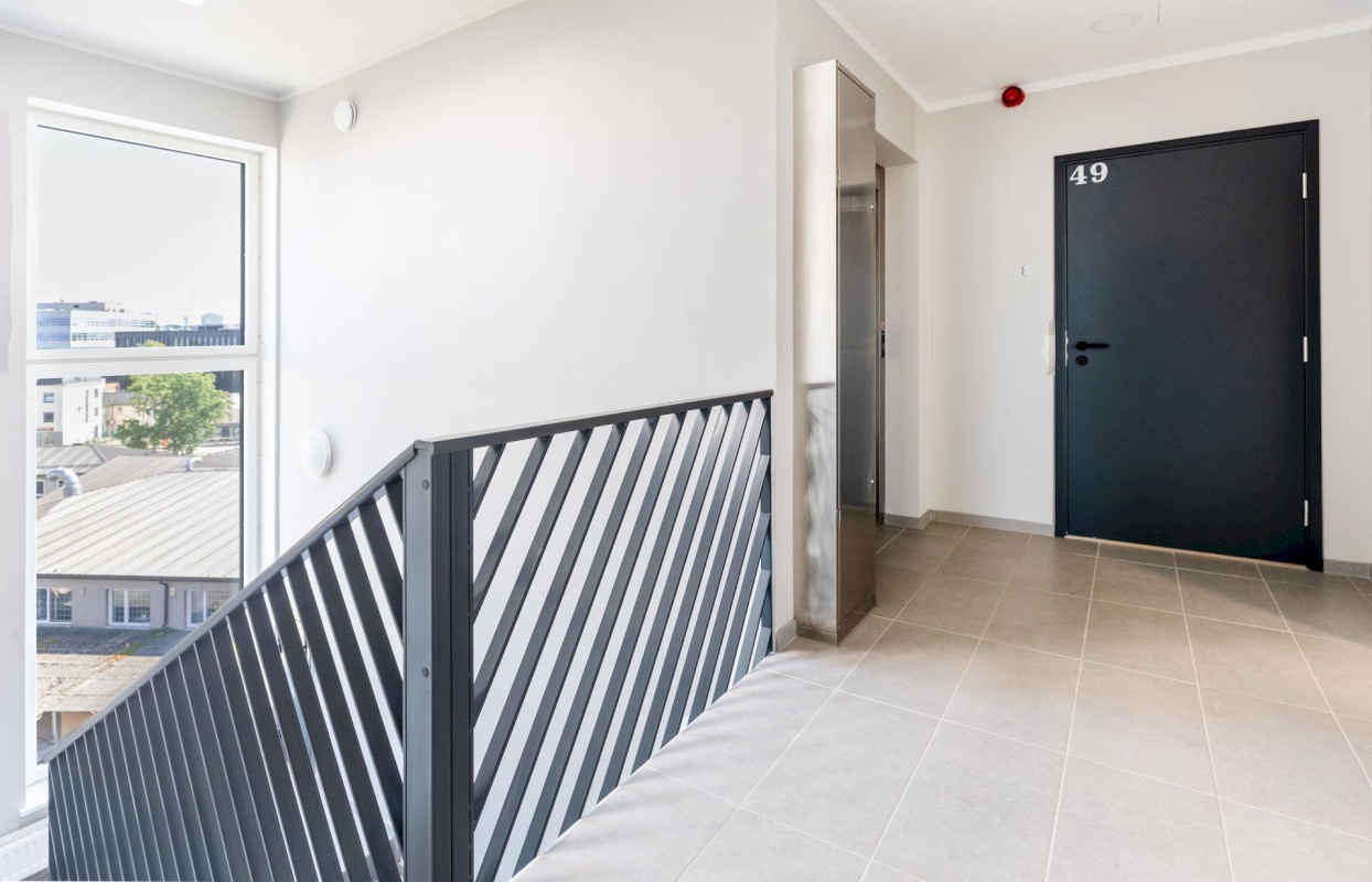 Tallinn, Kesklinna linnaosa, Madalmaa 1