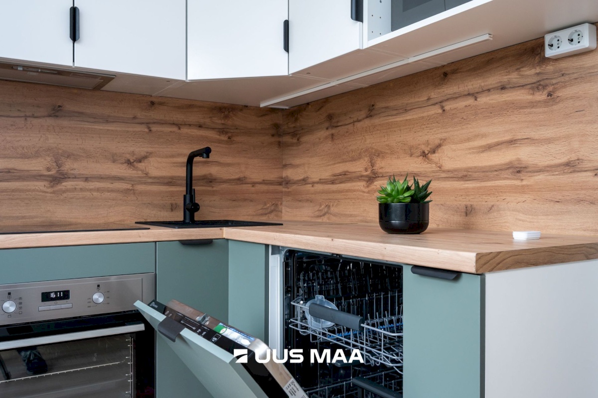 Tallinn, Lasnamäe linnaosa, Mahtra 72