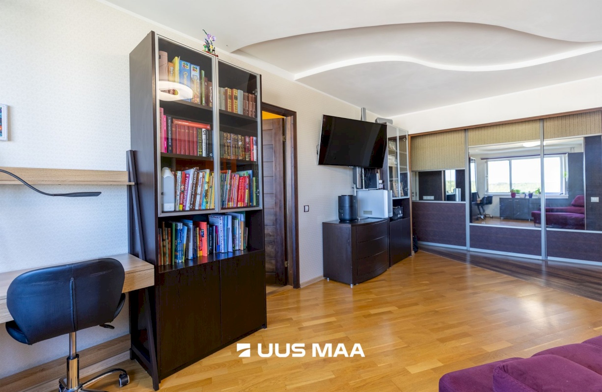 Tallinn, Haabersti linnaosa, Väike-Õismäe, Õismäe tee 148