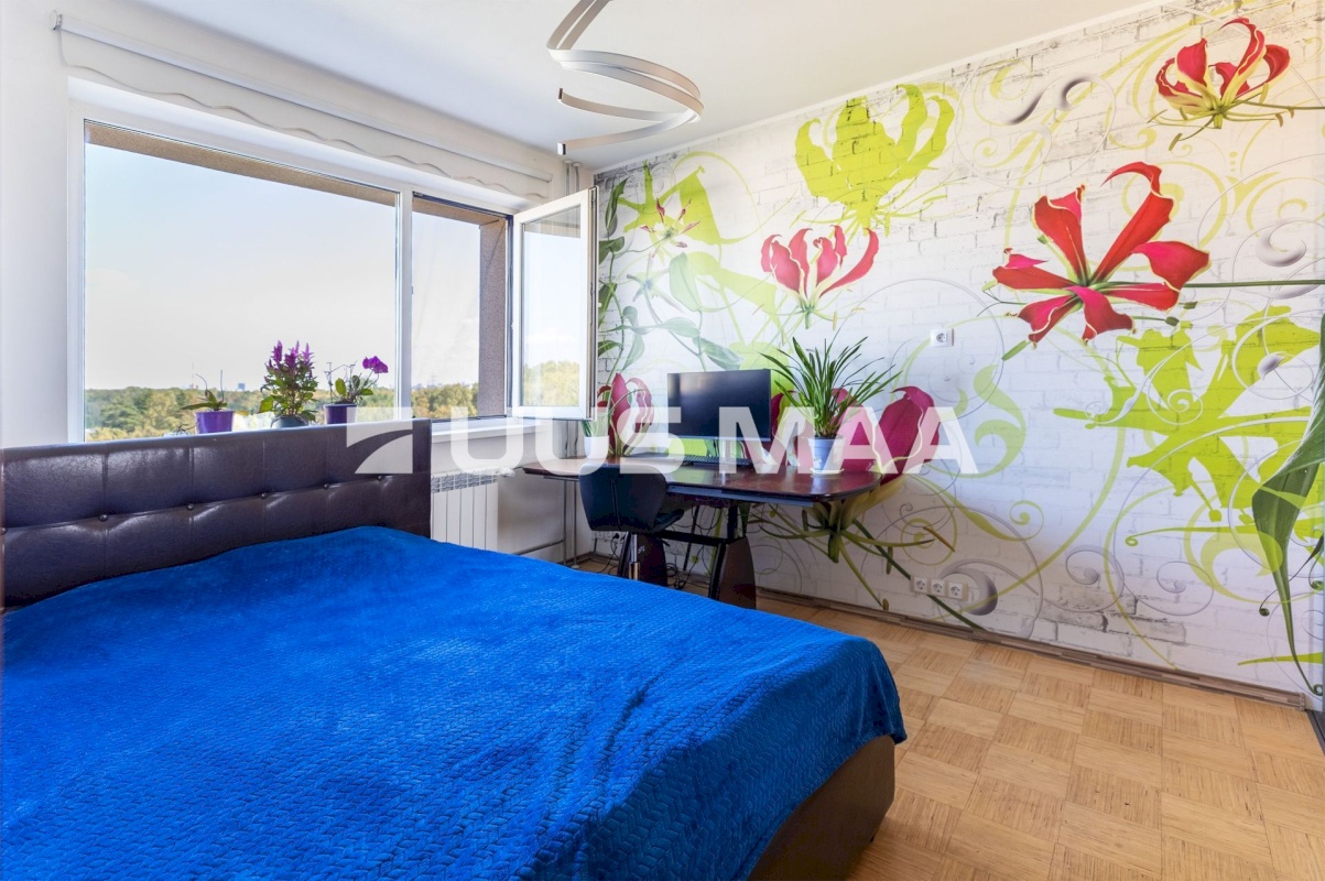 Tallinn, Haabersti linnaosa, Väike-Õismäe, Õismäe tee 148