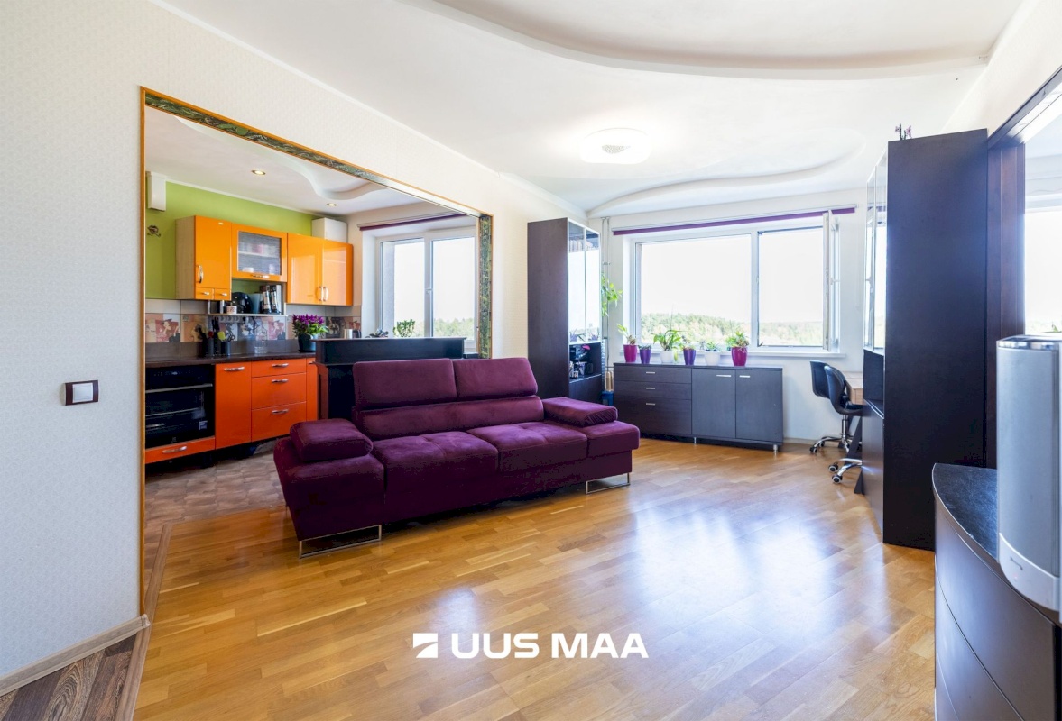 Tallinn, Haabersti linnaosa, Väike-Õismäe, Õismäe tee 148