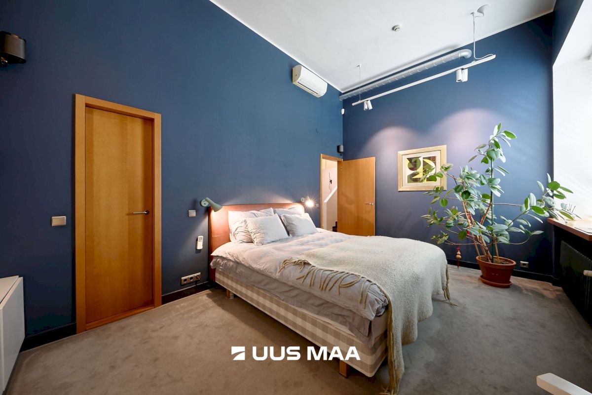 Tallinn, Kesklinna linnaosa, F. R. Kreutzwaldi 10