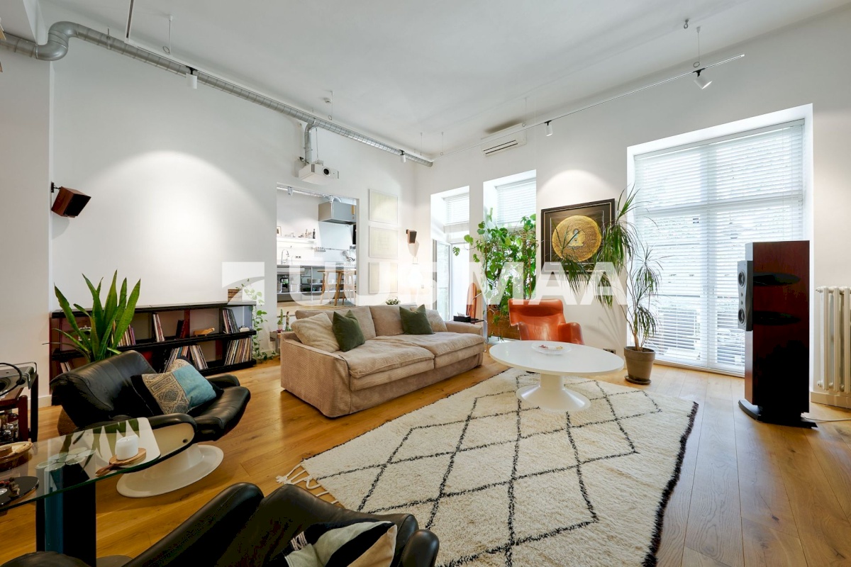 Tallinn, Kesklinna linnaosa, F. R. Kreutzwaldi 10