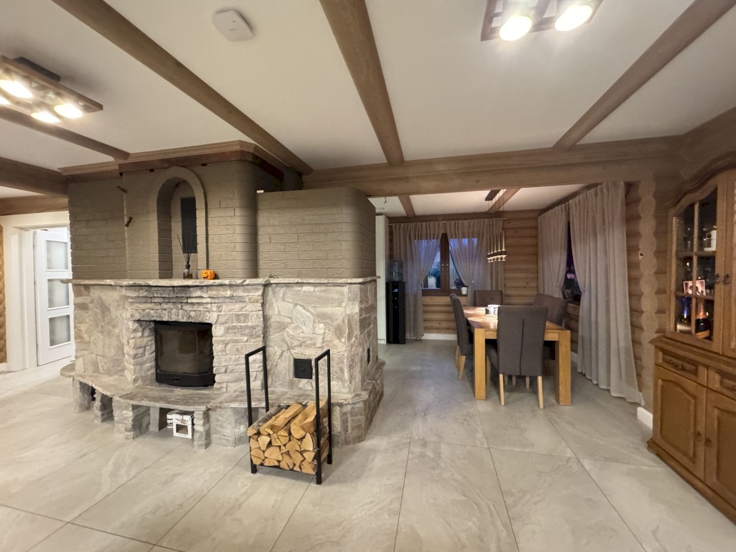 Maardu linn, Rajaniidu tn 14