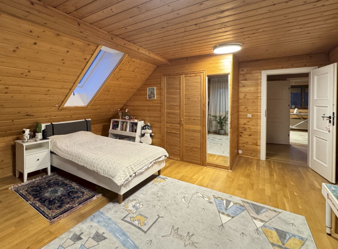 Maardu linn, Rajaniidu tn 14