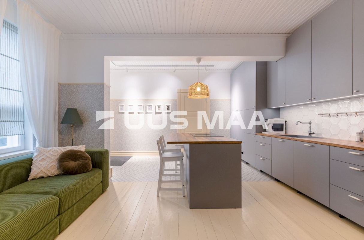 Rakvere linn, Pikk 37