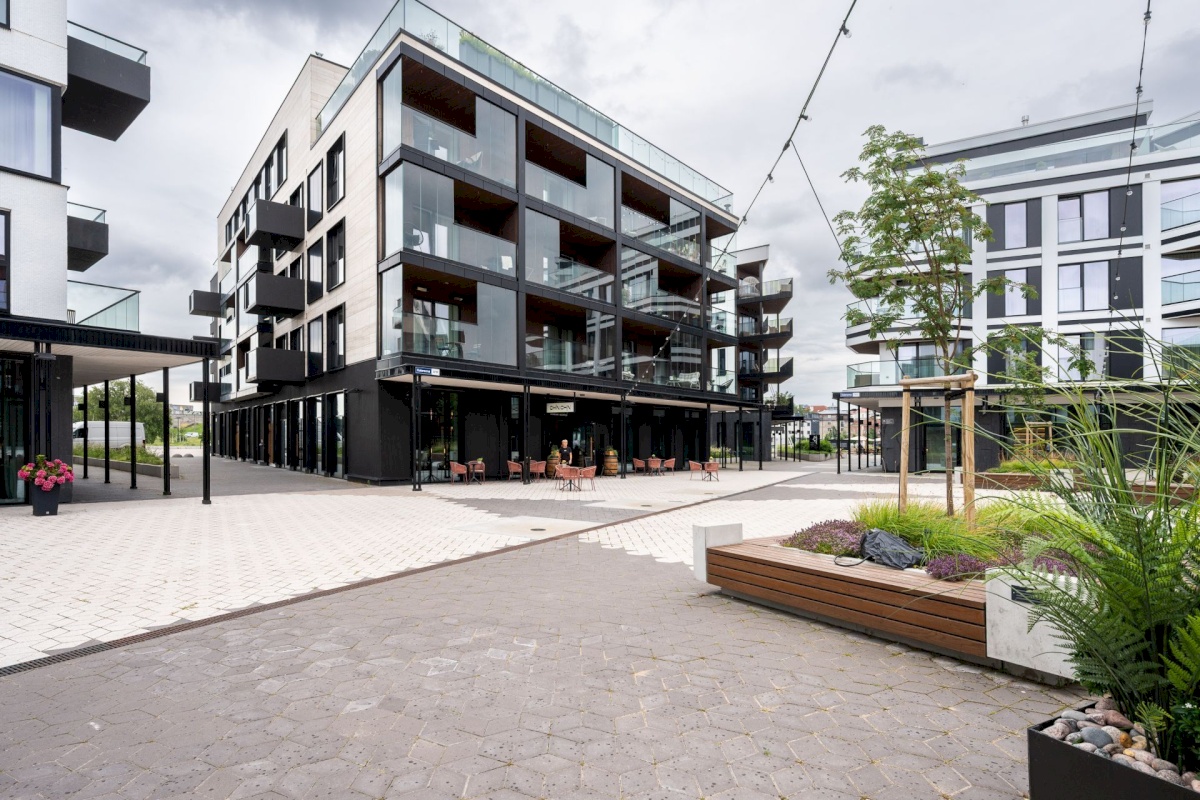 Tallinn, Põhja-Tallinna linnaosa, Kalaranna 8/11