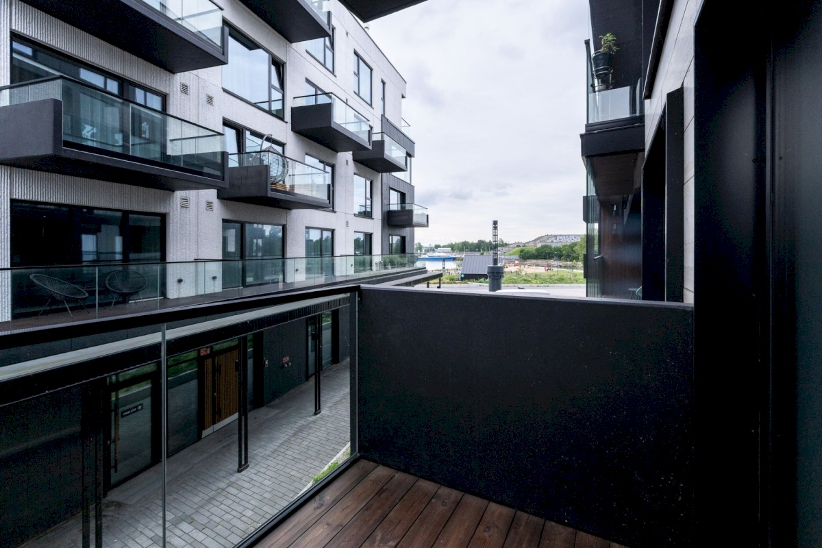 Tallinn, Põhja-Tallinna linnaosa, Kalaranna 8/11