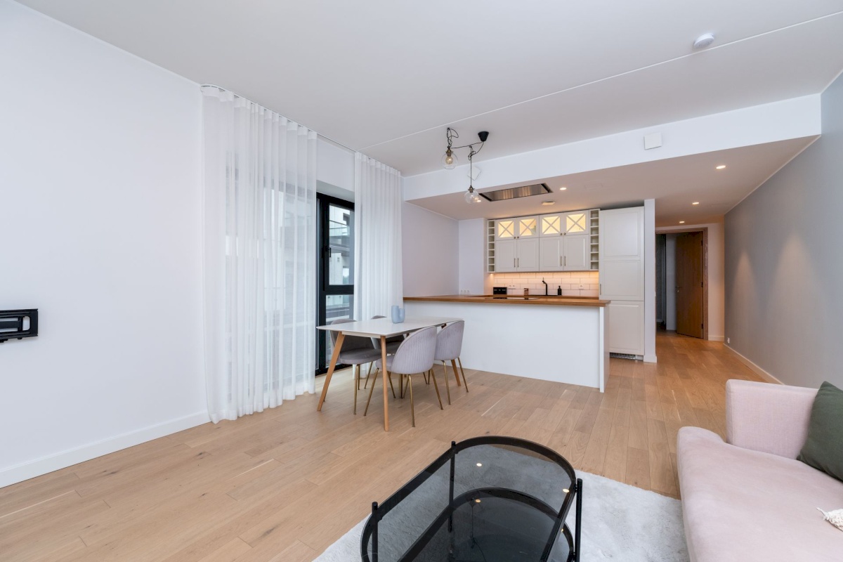 Tallinn, Põhja-Tallinna linnaosa, Kalaranna 8/11