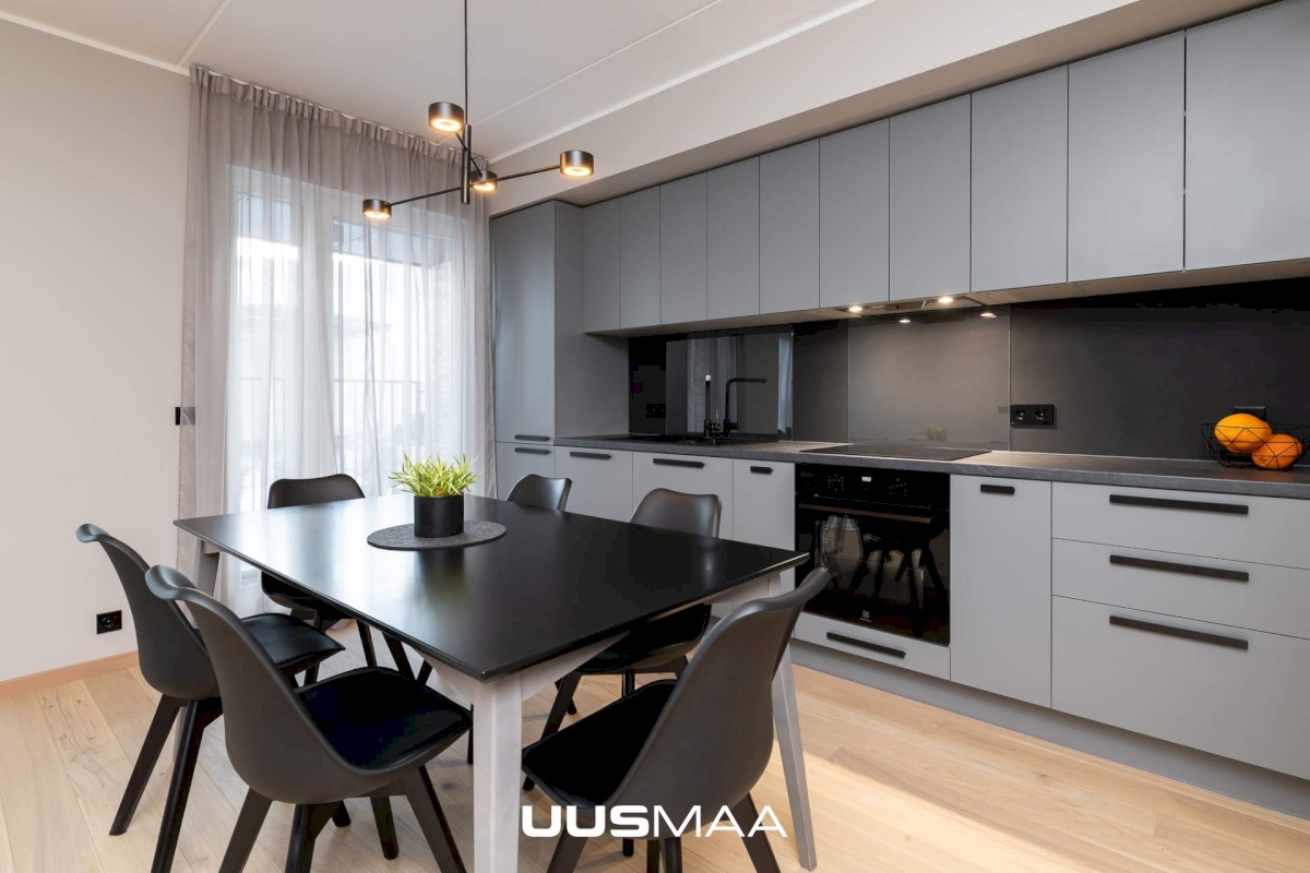 Tallinn, Kesklinna linnaosa, Pärnu mnt 127c