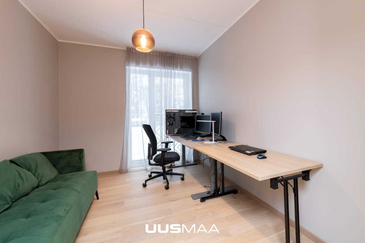 Tallinn, Kesklinna linnaosa, Pärnu mnt 127c