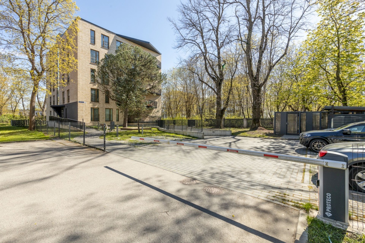 Tallinn, Kesklinna linnaosa, Pärnu mnt 127c