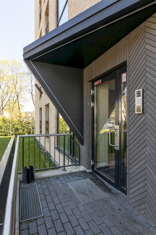 Tallinn, Kesklinna linnaosa, Pärnu mnt 127c