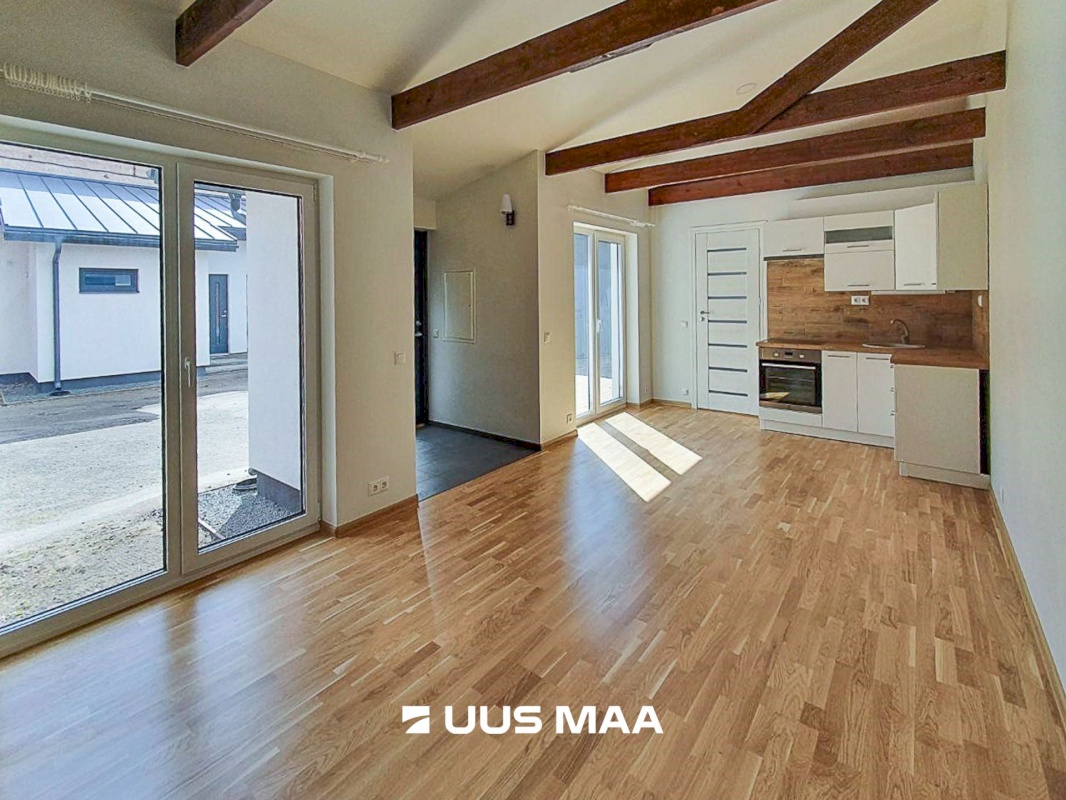 Pärnu linn, Pärnu linn, Kesklinn, Riia mnt 83/1