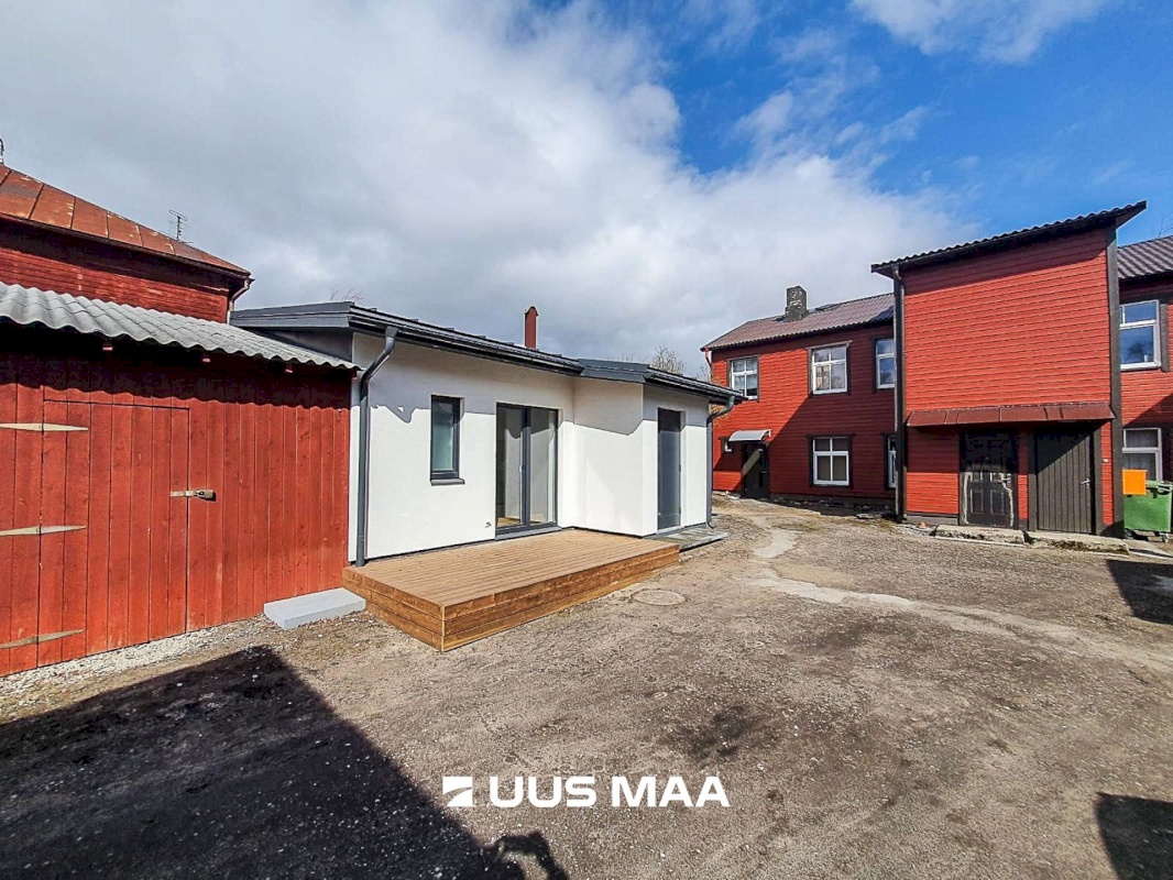 Pärnu linn, Pärnu linn, Kesklinn, Riia mnt 83/1