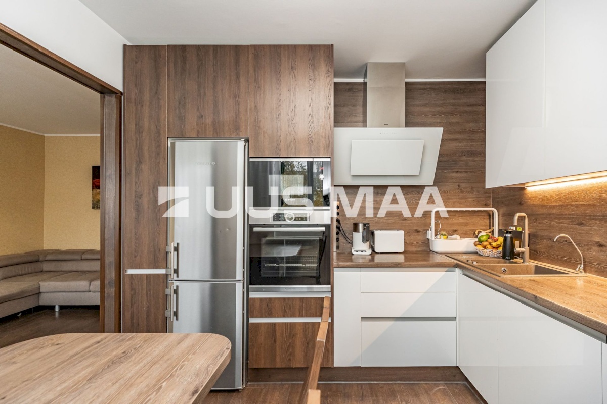 Tallinn, Lasnamäe linnaosa, Pikri tn 2