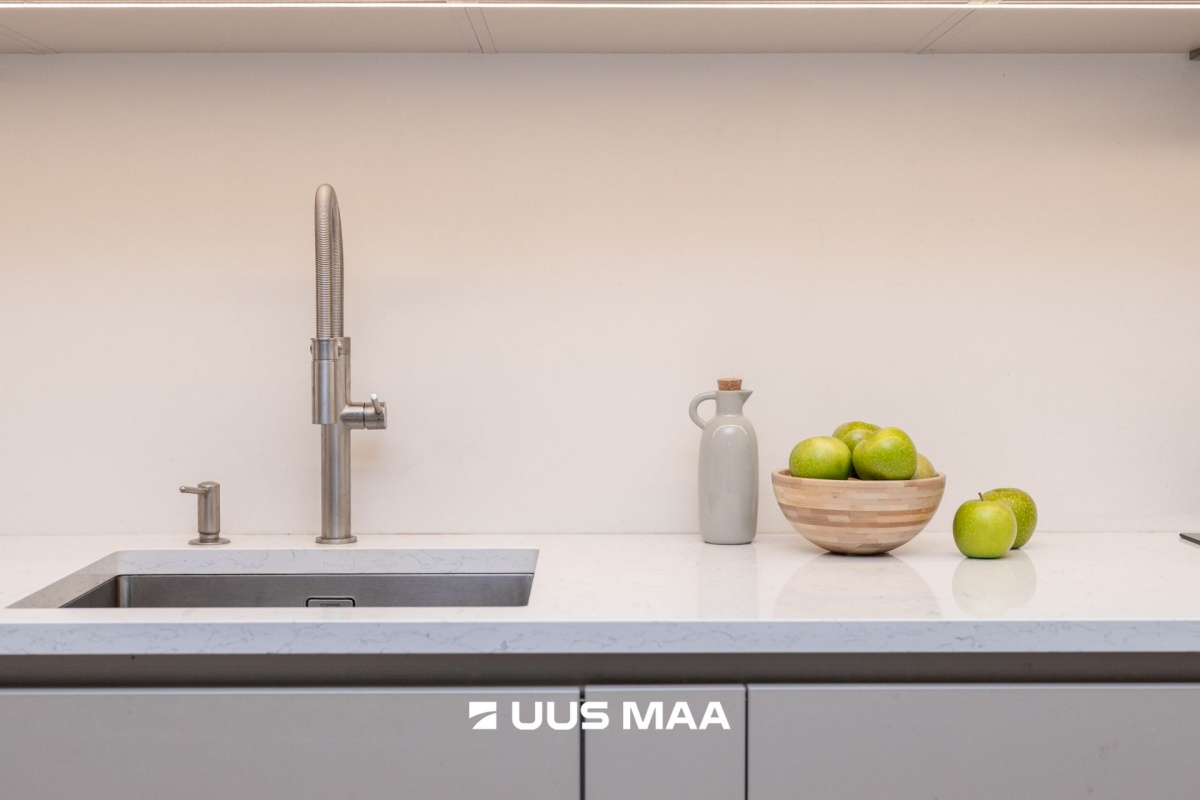 Tallinn, Kesklinna linnaosa, Kassisaba, C.R.Jakobsoni 7