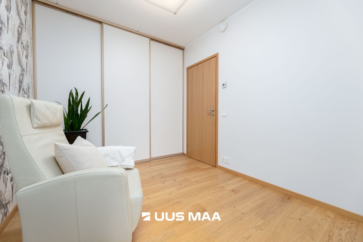 Tallinn, Kesklinna linnaosa, Kassisaba, C. R. Jakobsoni 7