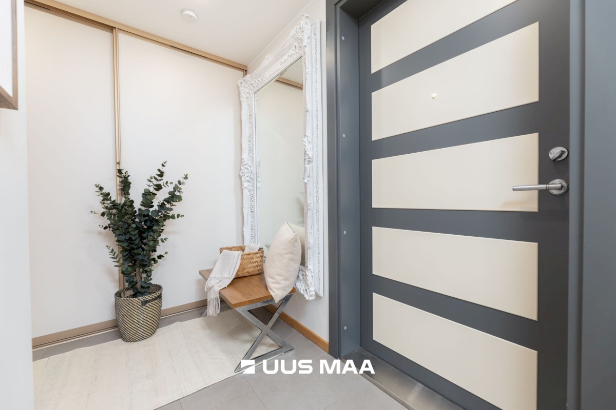 Tallinn, Kesklinna linnaosa, Kassisaba, C. R. Jakobsoni 7