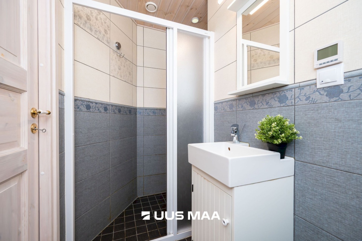 Tallinn, Nõmme linnaosa, Männiku tee 111