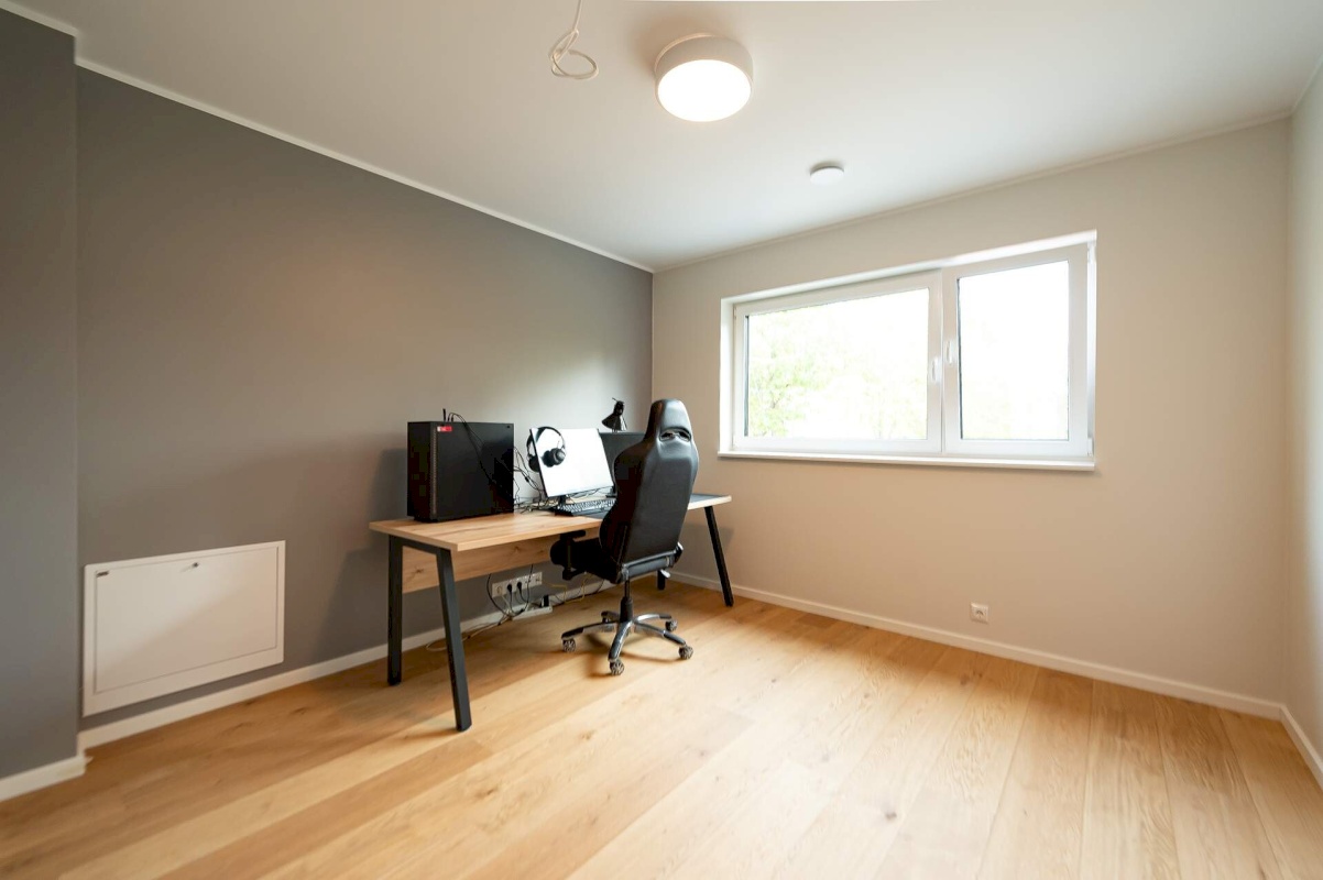 Anija vald, Kehra linn, Aia tn 2