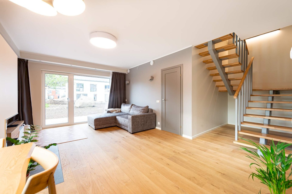 Anija vald, Kehra linn, Aia tn 2