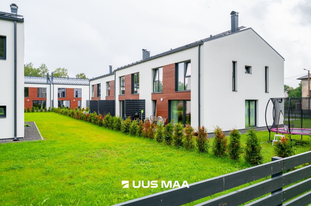 Anija vald, Kehra linn, Aia tn 2-4