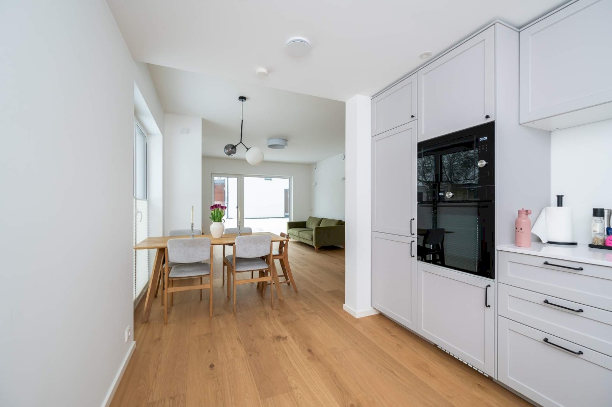 Anija vald, Kehra linn, Aia tn 4