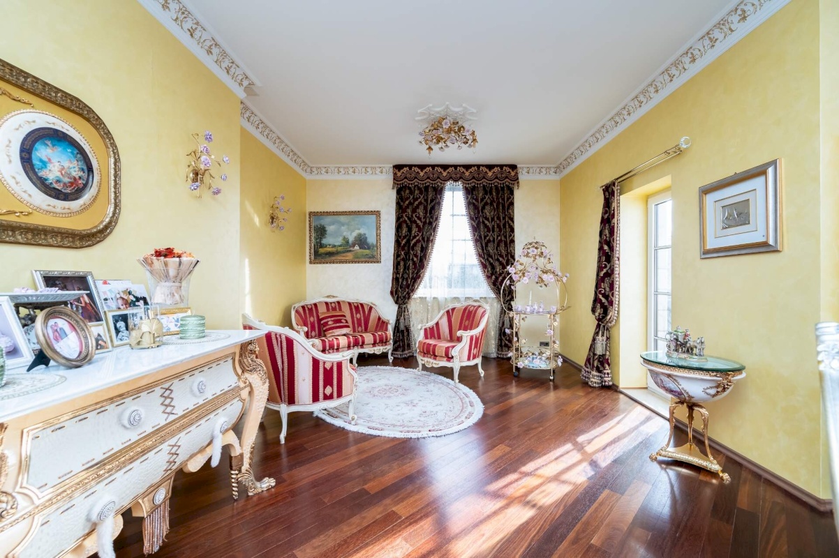 Tallinn, Pirita linnaosa, Kose, Kesalille tee 8