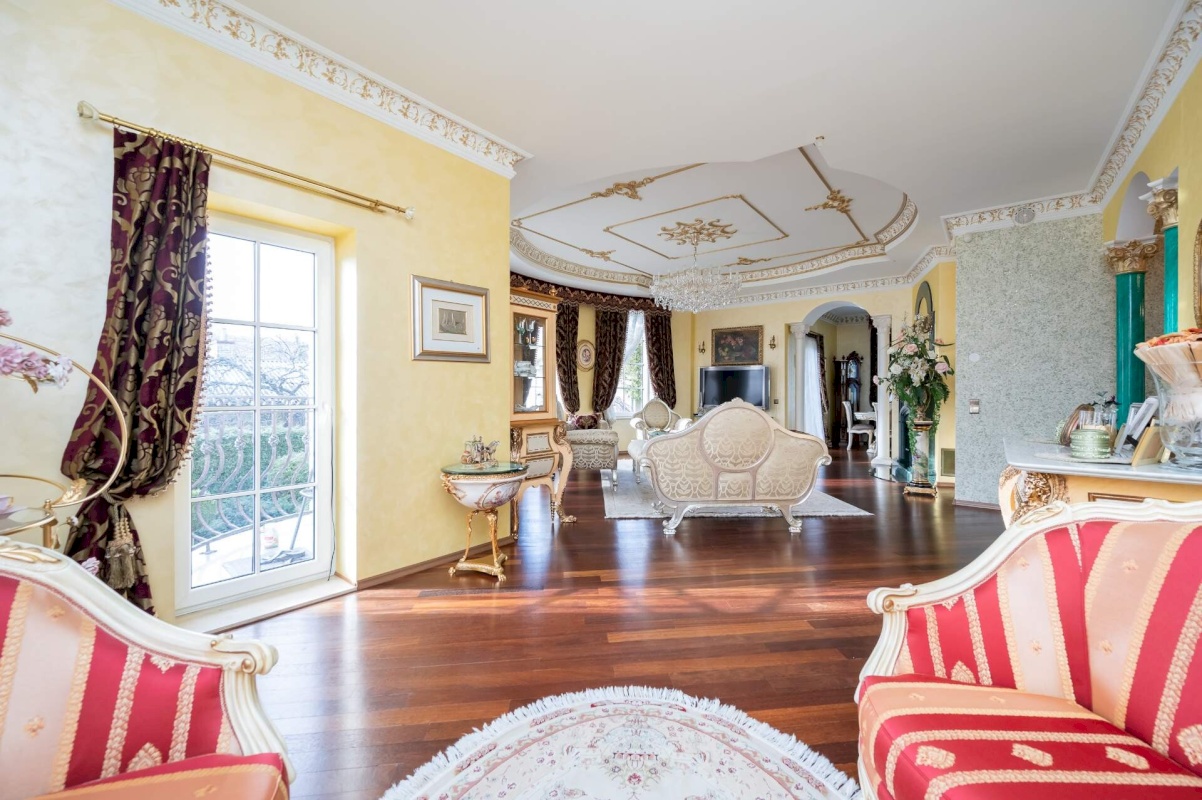 Tallinn, Pirita linnaosa, Kose, Kesalille tee 8