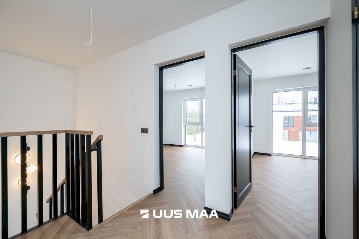 Anija vald, Kehra linn, Sõpruse väljak 12