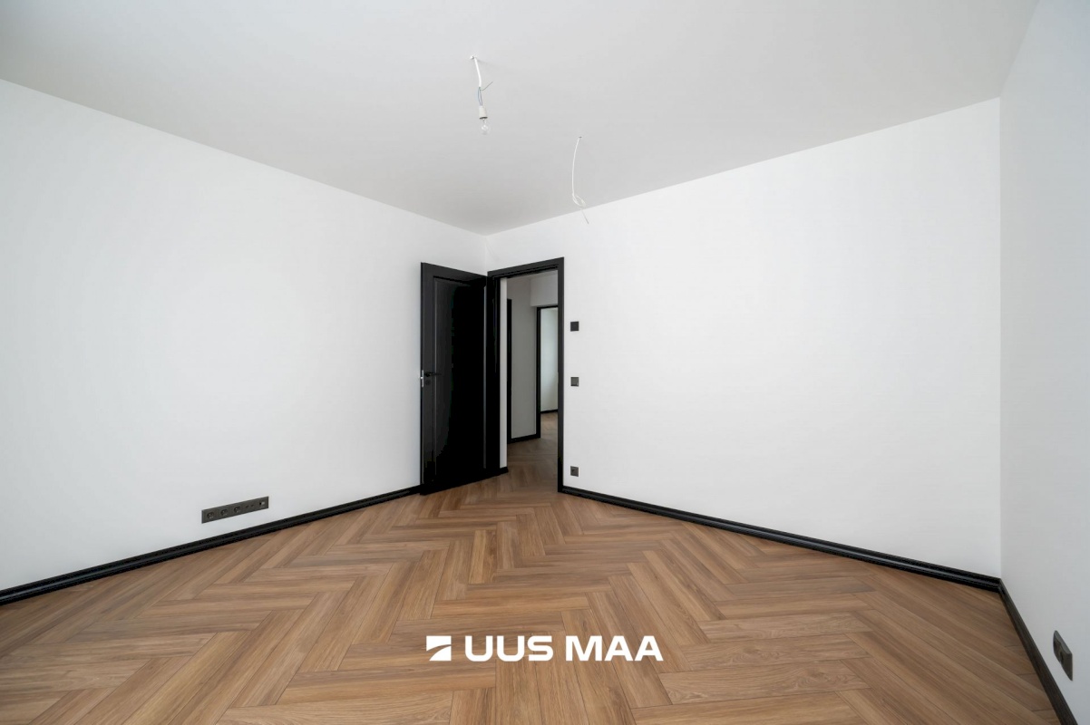 Anija vald, Kehra linn, Sõpruse väljak 12