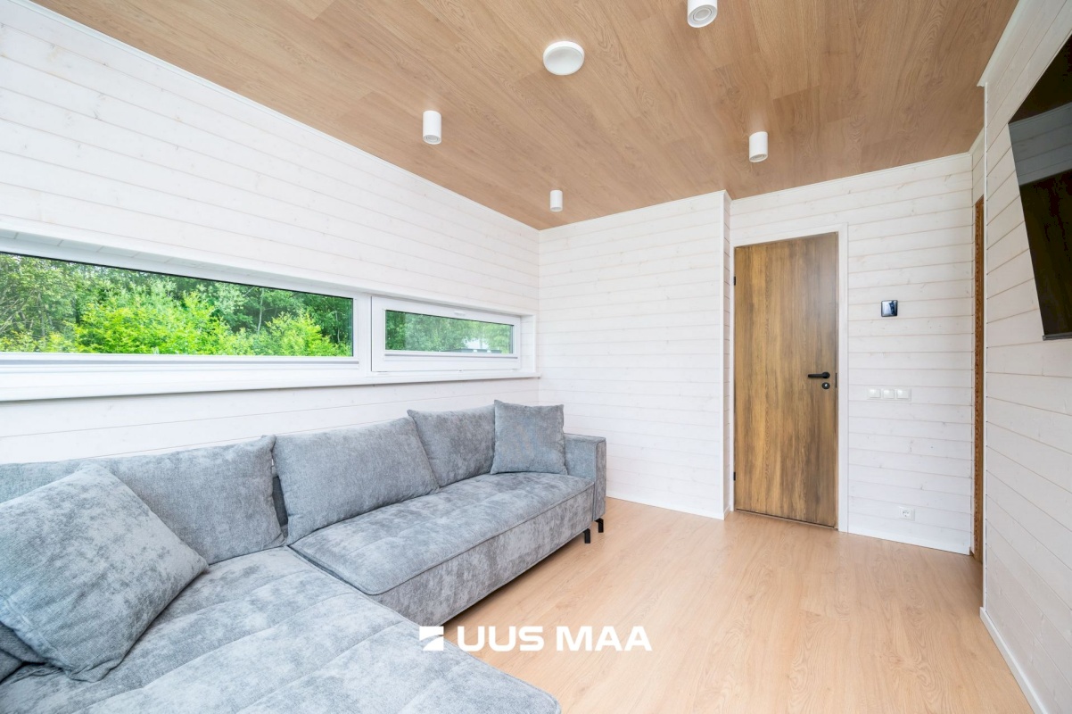 Lääne-Harju vald, Kloogaranna küla, Adruvahi tee 38