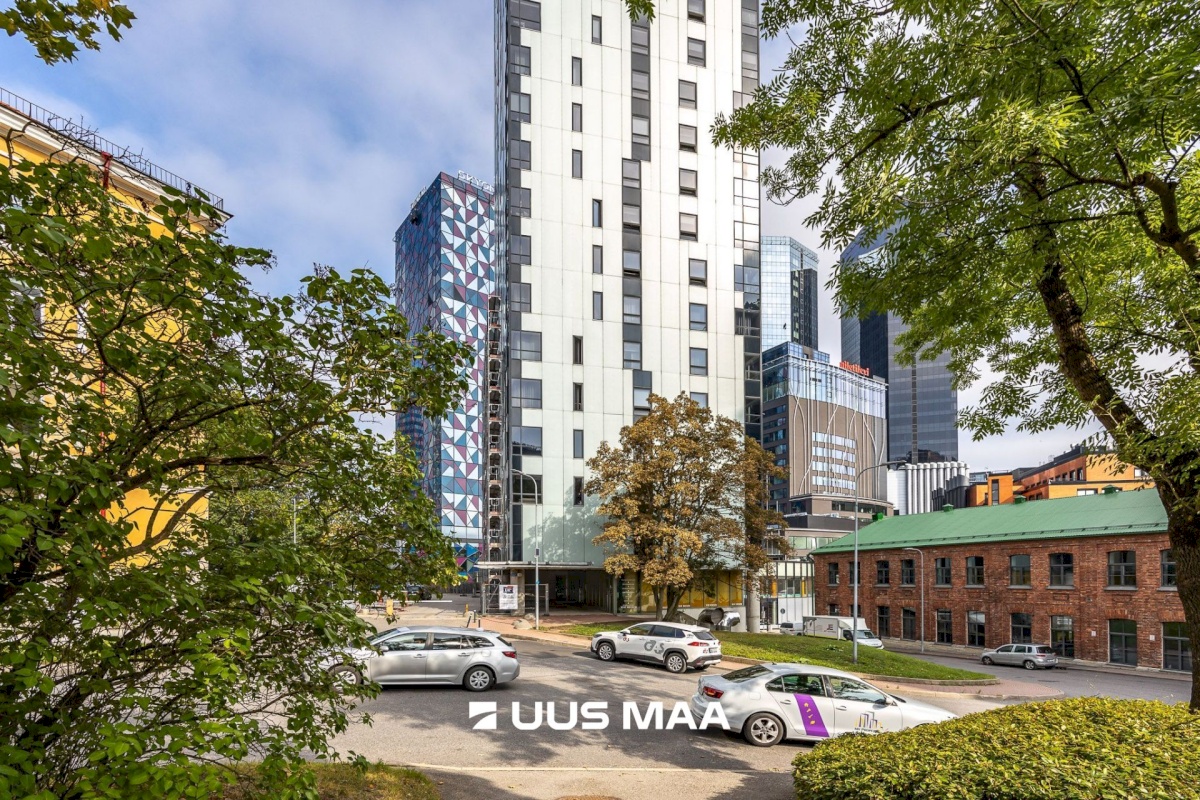 Tallinn, Kesklinna linnaosa, Maakri, Maakri tn 36