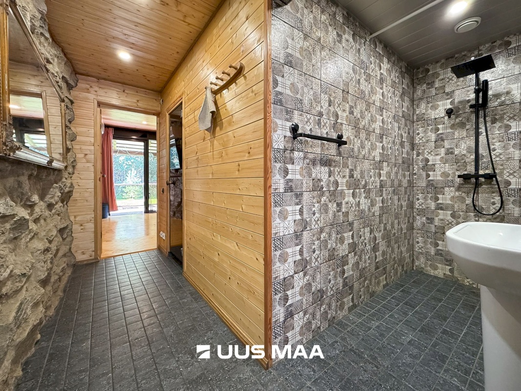 Lääne-Harju vald, Paldiski linn, Mõisahärra põik 10