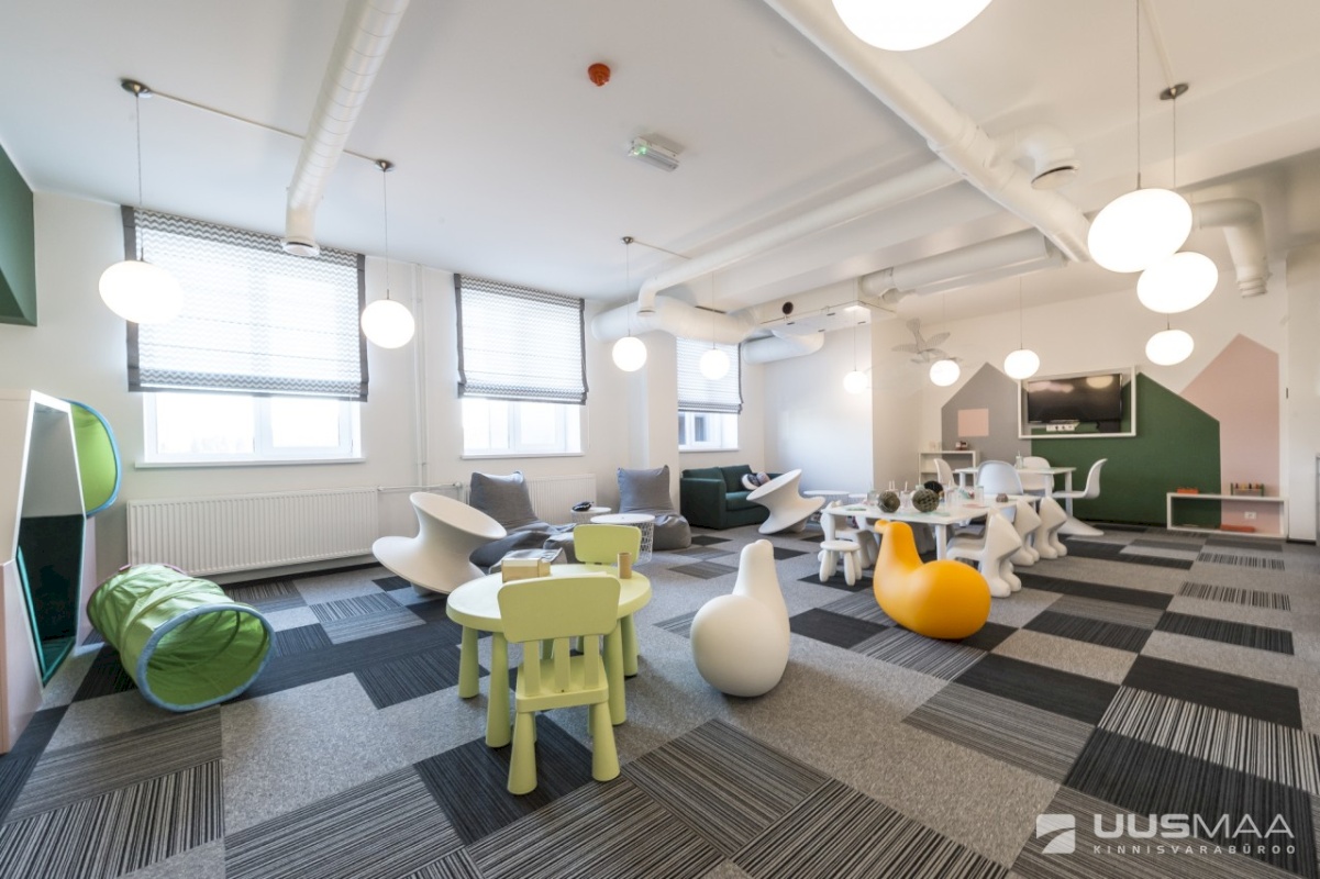 Tallinn, Lasnamäe linnaosa, Mustakivi, Mustakivi tee 25