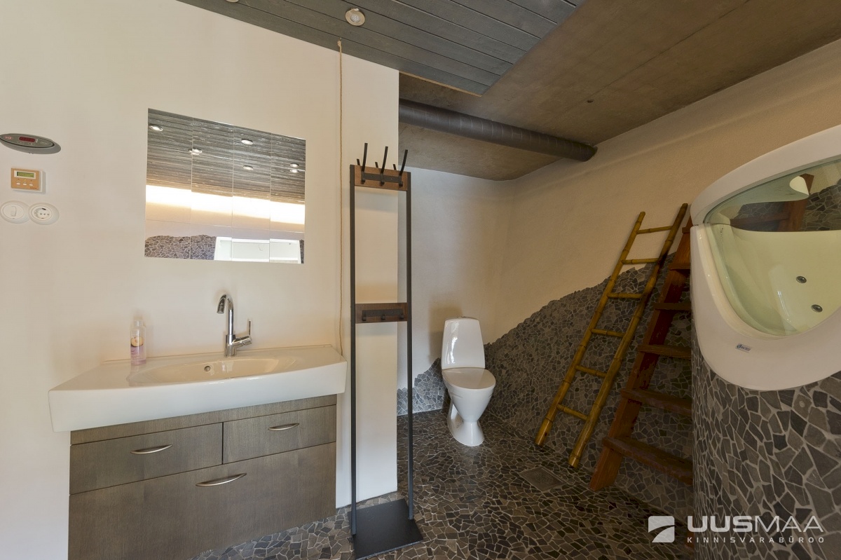 Tallinn, Kesklinna linnaosa, Tartu mnt 84a