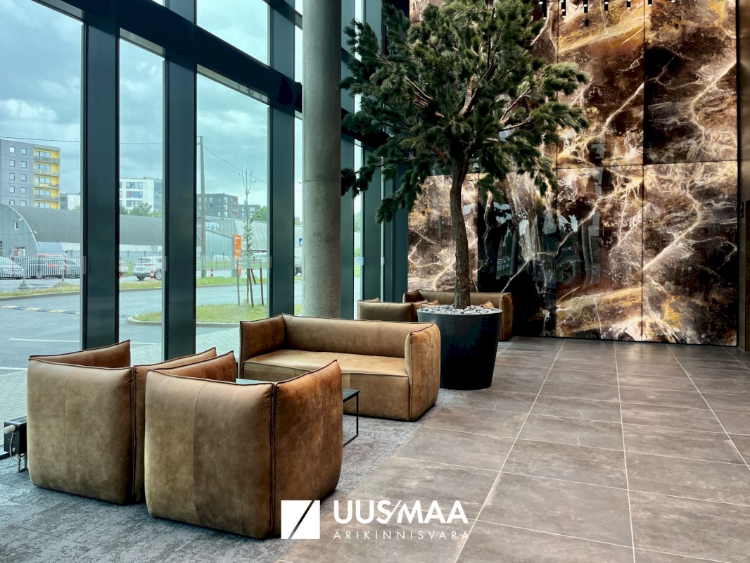 Tallinn, Mustamäe linnaosa, Mäealuse 2/4