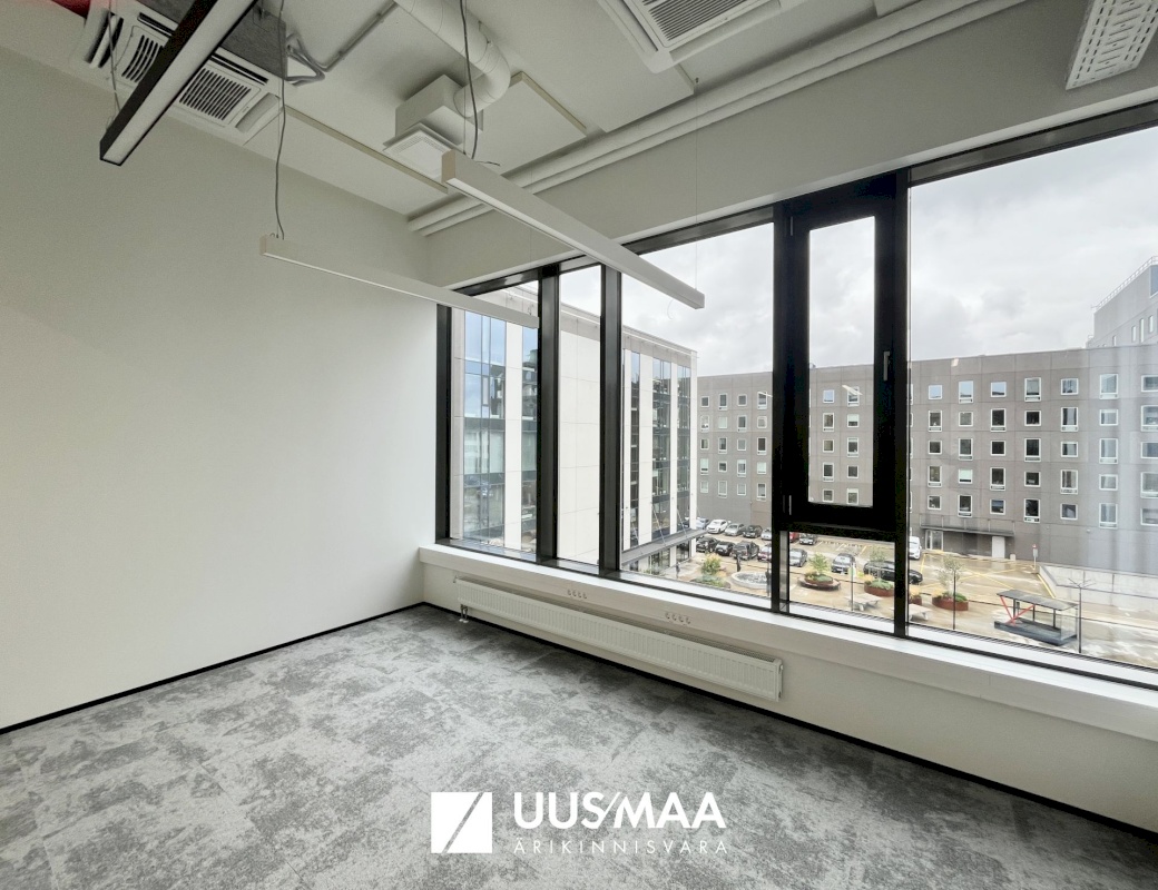 Tallinn, Mustamäe linnaosa, Mäealuse 2/4