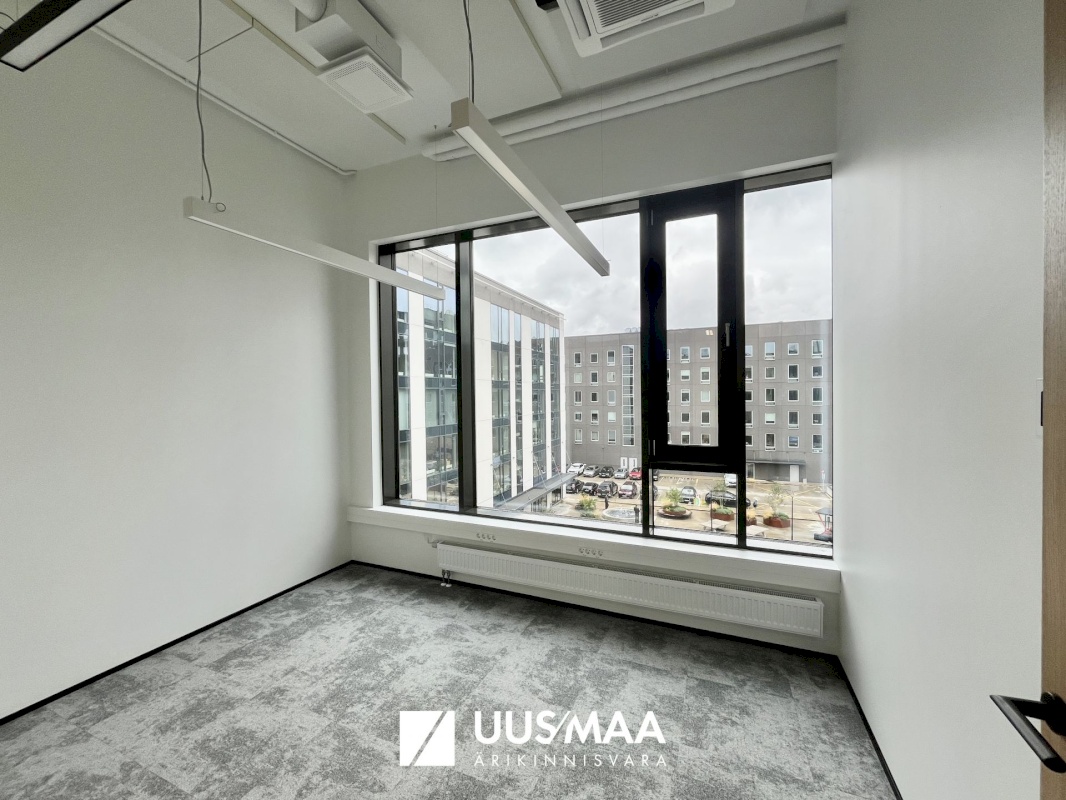 Tallinn, Mustamäe linnaosa, Mäealuse 2/4