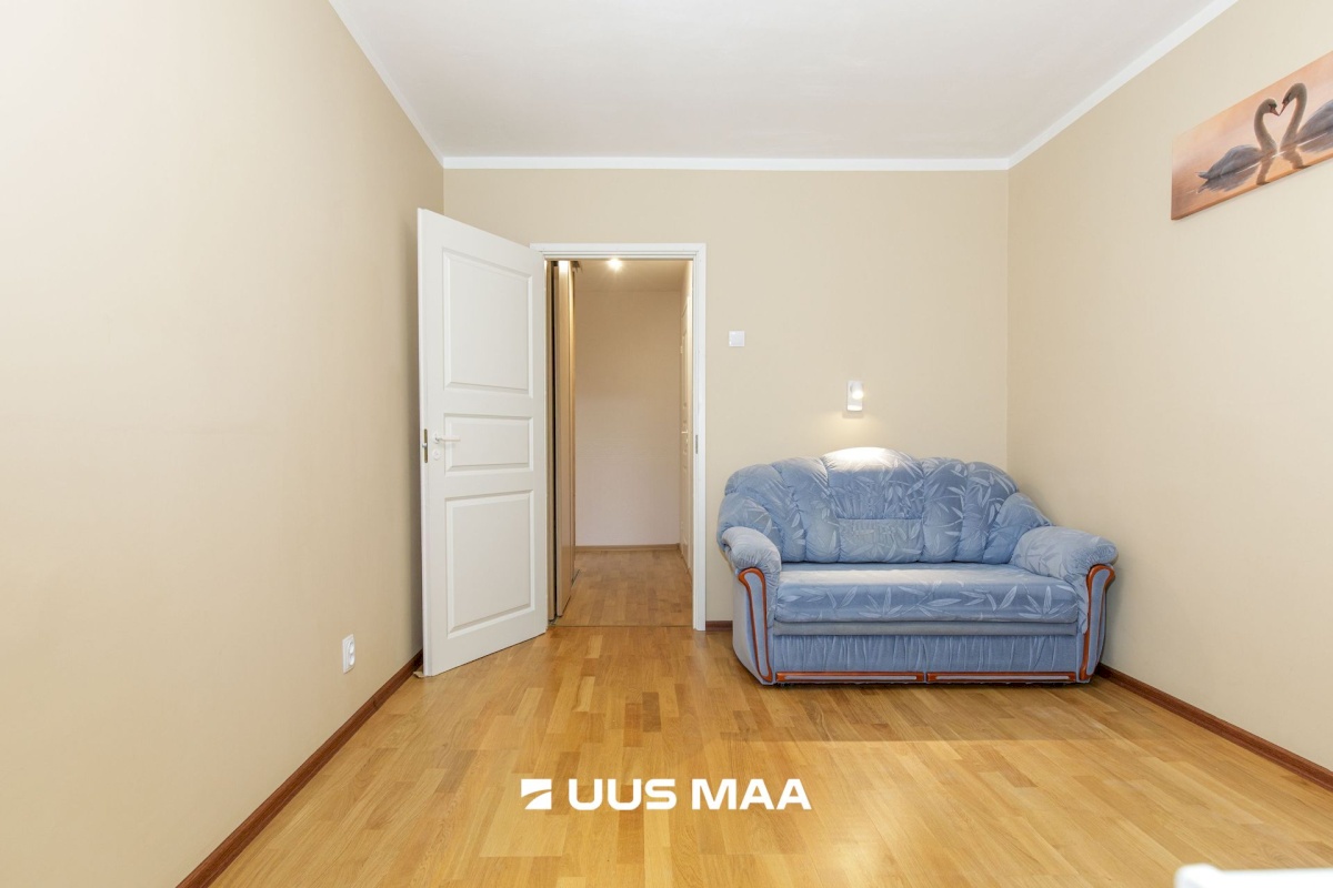 Tallinn, Lasnamäe linnaosa, Võru 8