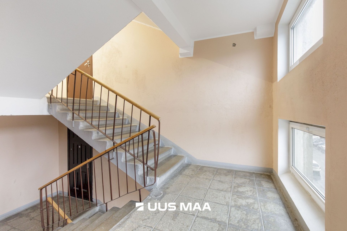 Tallinn, Lasnamäe linnaosa, Võru 8