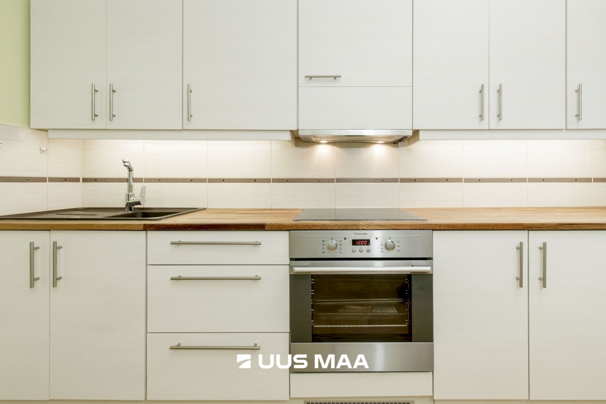 Tallinn, Lasnamäe linnaosa, Võru 8